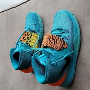 Nike Kyrie Oracle Aqua Sneaker